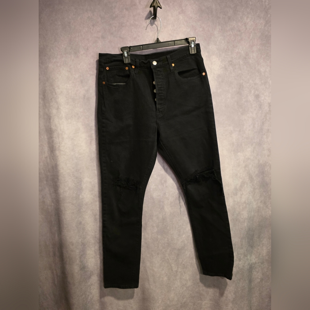 Levi's Black Skinny Jeans with Knee Rips